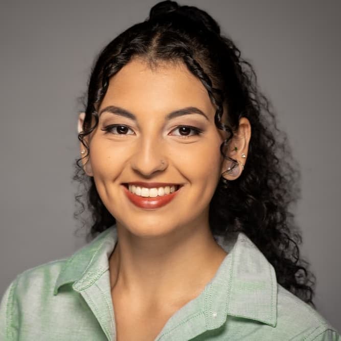 Valerie Izquierdo, Office Assistant